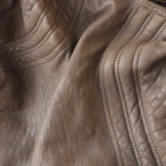 Fendi spy bag large nice cute must have hot pick leather limited color authentic - Picture 9 of 16